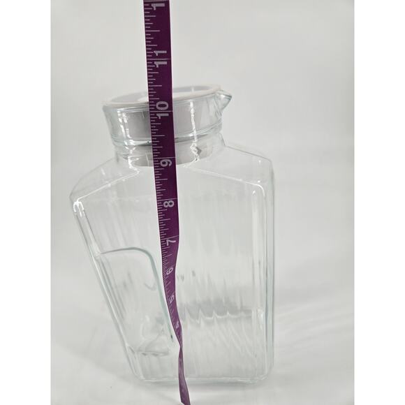 Vintage ARC France Ribbed Glass Pitcher W/ White Lid 2 Qt Retro Refrigerator Jug - Picture 9 of 11